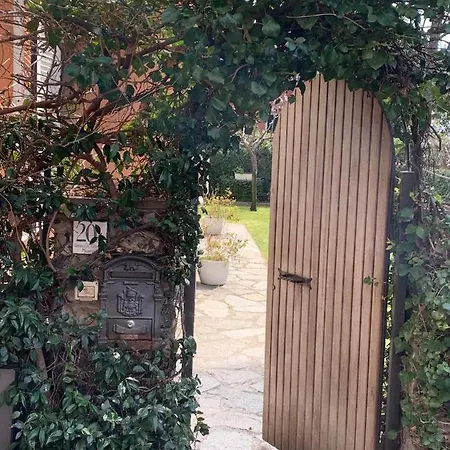 Appartement Du House - Arenzanohost